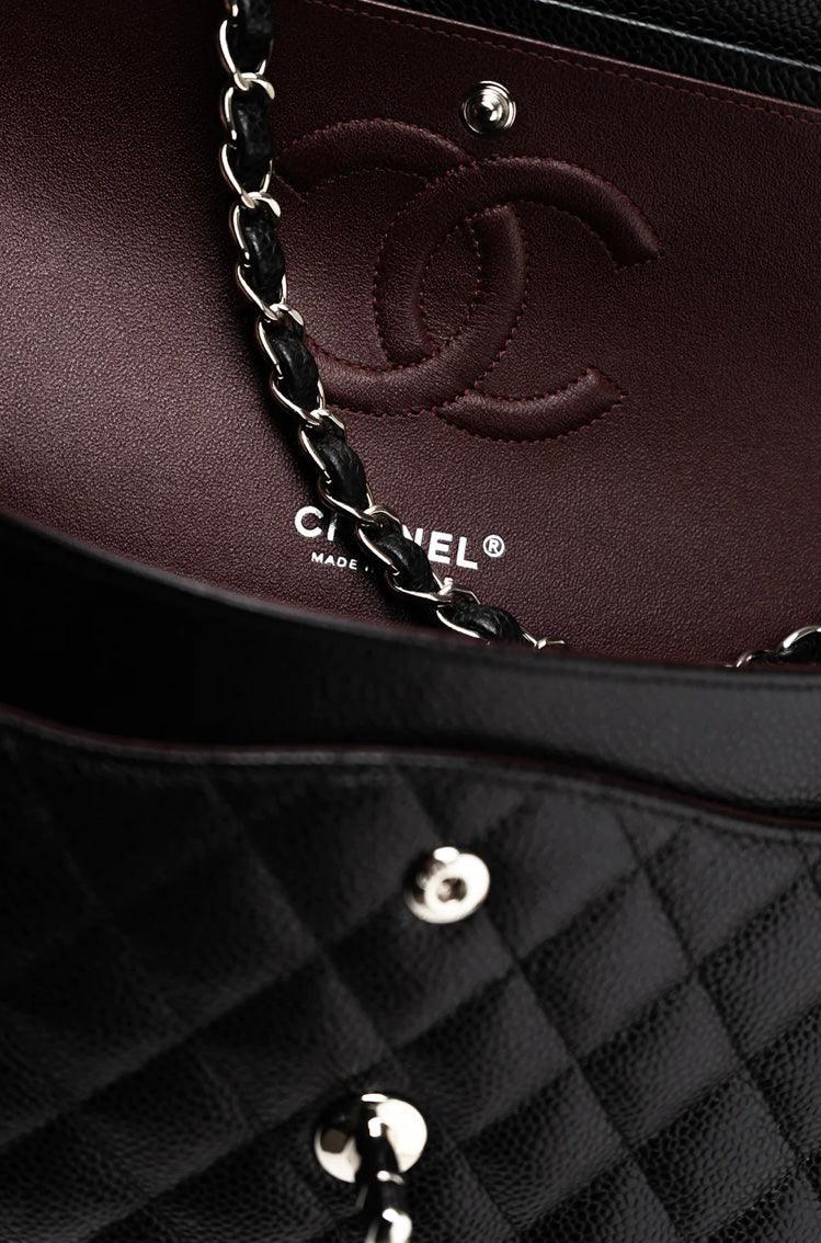 Chanel Classic Double Flap Bag Quilted Caviar Medium -