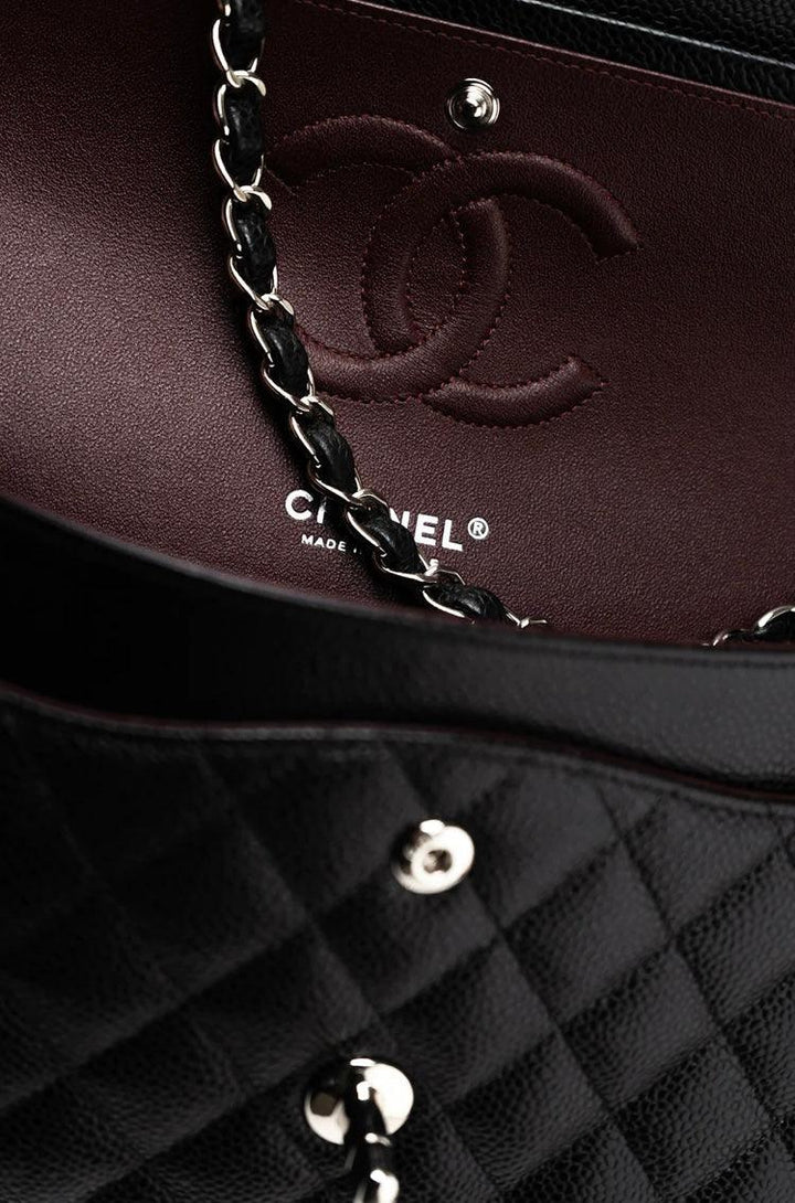 Chanel Classic Double Flap Bag Quilted Caviar Medium -